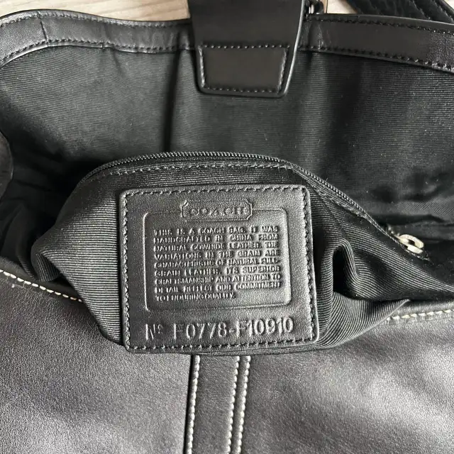 Coach Soho small shoulder bag in Women's - Bags & Wallets in City of Toronto - Image 7