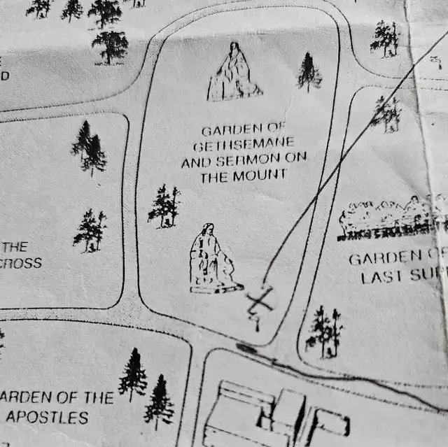 Cemetery plot in Other in Barrie - Image 2