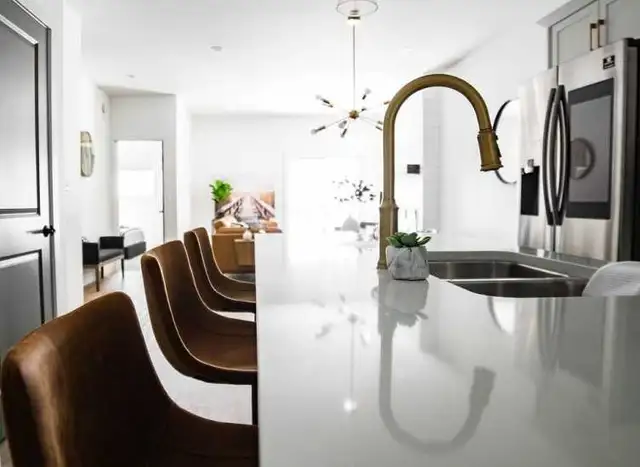 Air BNB Cleaner - West end of Ottawa