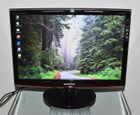 Samsung SyncMaster T220 - LCD 22" monitor /w VGA, DVI