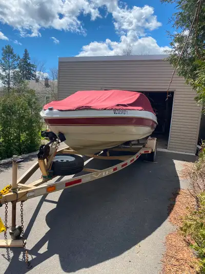 Bateau moteur mercruiser 4.3 V6 alpha one Moteur à bonne condition Bateau usager