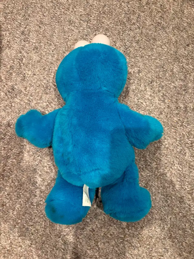 Original Tickle Me Cookie Monster in Toys & Games in Oshawa / Durham Region - Image 3