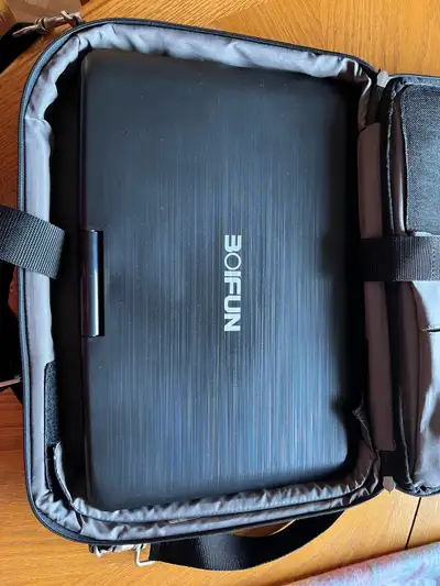 Parfait pour le voyage Avec branchement pour la voiture ou la maison. Vient dans un sac de transport...