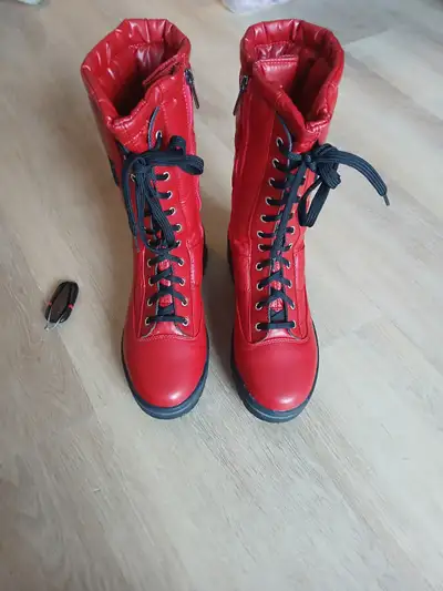 Bottes d'hiver OLANG avec crampons rétractables Winter boots, View more