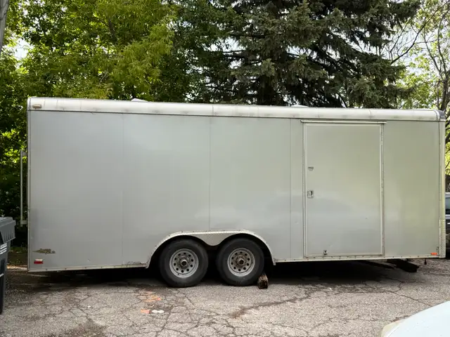 8.5x20ft 2015 Continental Cargo Trailer Enclosed Car Hauler  in Cargo & Utility Trailers in Mississauga / Peel Region - Image 3