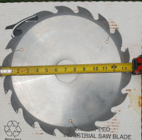 Saw blades - 14, 17 and 20 inch industrial quality