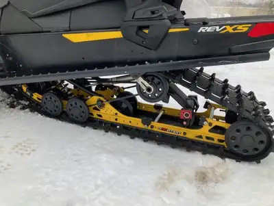 nice machine for the year runs strong , new track 2022. hand and thumb warmers, seat available for t...