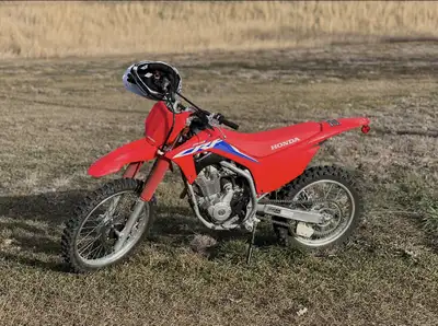 I’ve got a 2022 Honda CRF250F for sale. Drives great, about 40hours. Recent oil change, it has been...