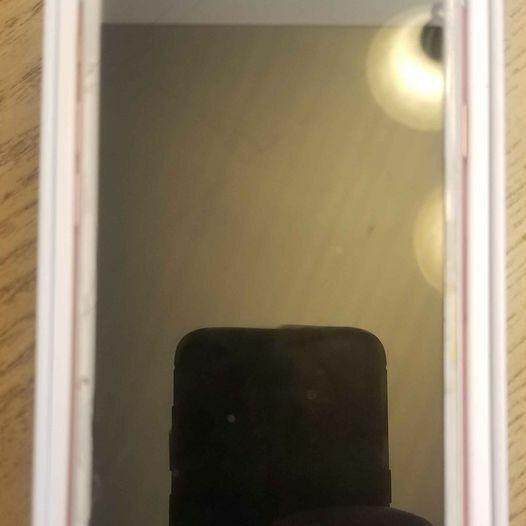 Apple iPhone 6S 128GB Rose Gold - Unlocked in Cell Phones in Mississauga / Peel Region - Image 3