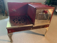 1930s VINTAGE  TOY STOVE   EMPIRE   METAL WARE CORP