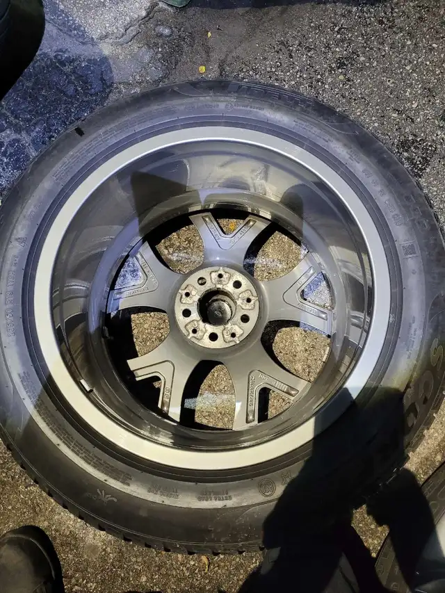 19" OEM BMW X5 X6 winter tire package 2019-2026  in Tires & Rims in City of Toronto - Image 4