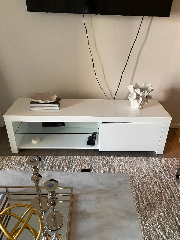 Media unit including 1 door and 1 temper glass shelf in TV Tables & Entertainment Units in Calgary - Image 3