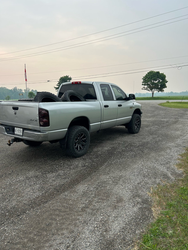 2007 Ram 2500 in Cars & Trucks in Kitchener / Waterloo - Image 2