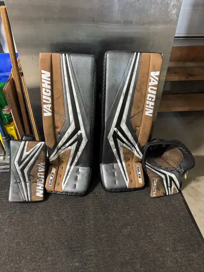 Vaughn Custom Goalie Pads, View more