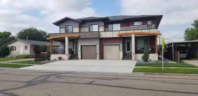 Brand NEW! 3Bdrm Modern Spacious 2-Storey Corner Units LACOMBE