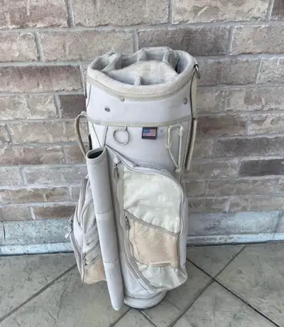 Bennington golf cart bag8 slot Lots of pockets, towel ring All zippers work Pick up in Erin or meet...