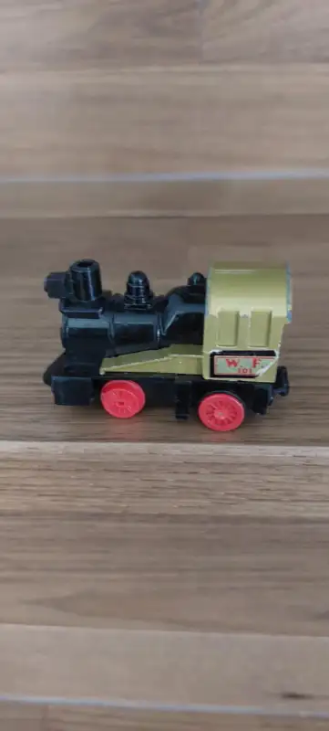 Vintage Gold Cab No 1011 Pull Back Wood Burning Loco Train Plastic W.F. #101 Pre-Owned