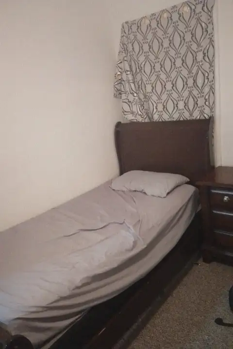 Twin size bed in Beds & Mattresses in Windsor Region - Image 4