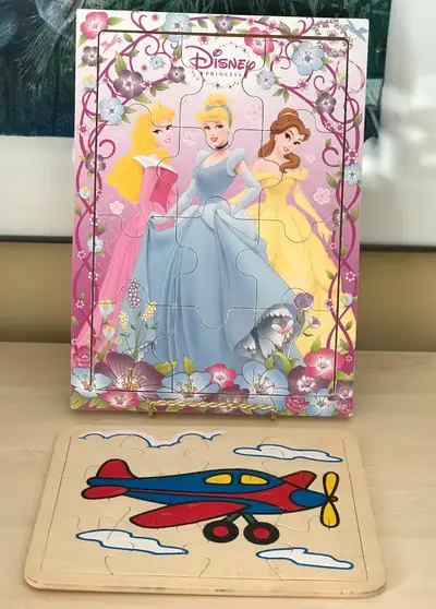 - 2010 Disney Princess 12 Piece Puzzle Aurora Cinderella Belle. Thick board. Good condition. $5 - Vi...