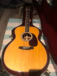 Martin J-40 acoustic guitar - mint