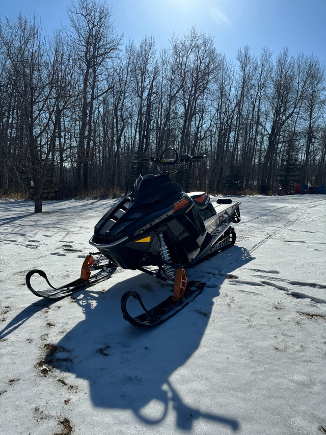 2013 rmk pro, low km in Snowmobiles in Strathcona County - Image 2