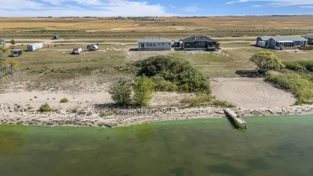 Lakefront Home and Lots For Sale in Saskatchewan in Houses for Sale in Regina - Image 16
