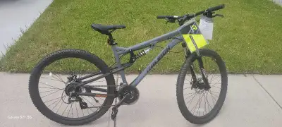 BRAND NEW: Raleigh Peak Dual-Suspension Mountain Bike, 27.5-in