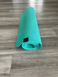 Lululemon yoga mat-used 