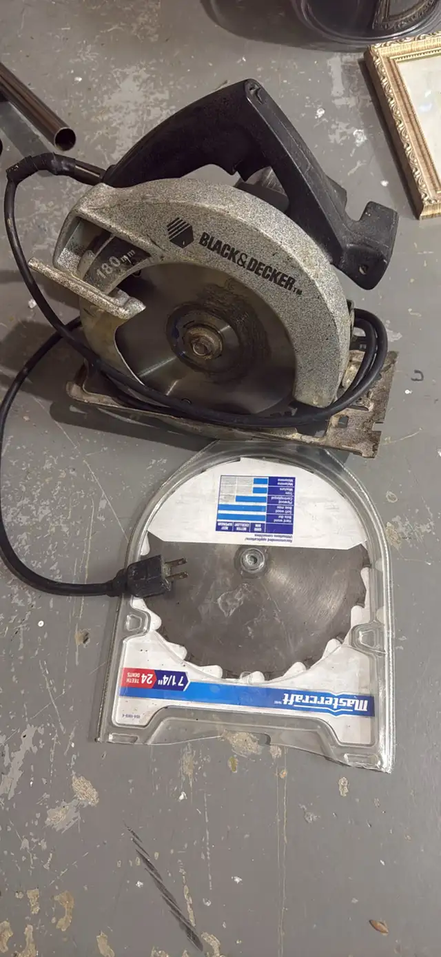 Black & Decker Circular Saw (OBO) in Power Tools in London - Image 2