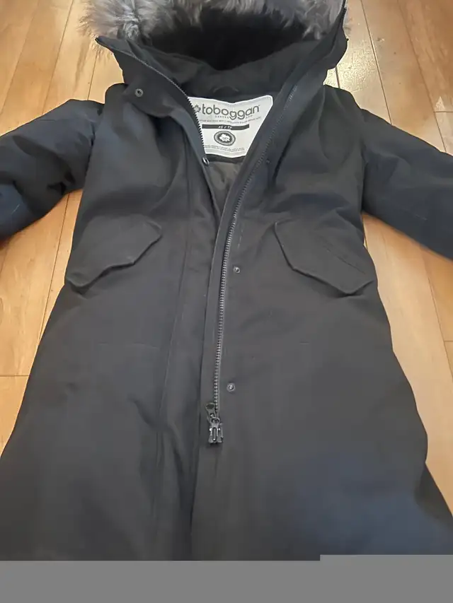Toboggan Winter XS Puff jacket with down in Women's - Tops & Outerwear in Laval / North Shore - Image 3