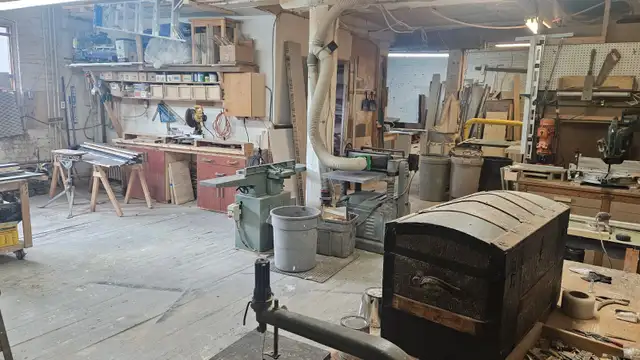 Commercial Woodworking Space for sublet in Commercial & Office Space for Rent in City of Montréal - Image 2