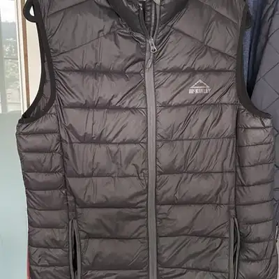 I have for sale a Men's Black McKinley Vest - Medium. In great condition. Light and comfortable. Gre...