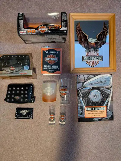 Harley Davidson Collectibles Lot. Selling everything all at once . See pictures. Harley Diecast Must...