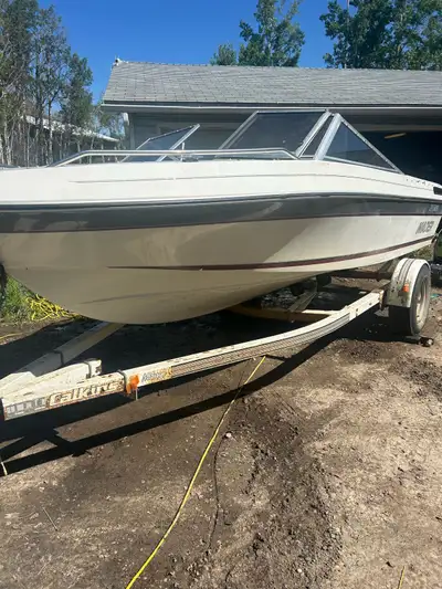 1991 invader V170 , 110 Johnson , runs and drives excelllent , cover included , original owner . Has...