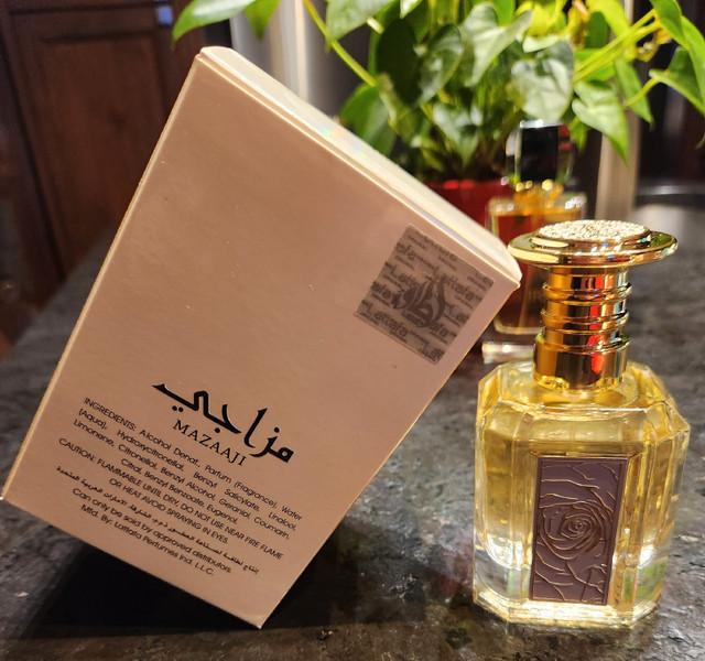 Parfum oriental pour femmes à vendre dans Santé et besoins spéciaux  à Laval/Rive Nord