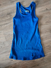 Under Armour tank top Size (S)
