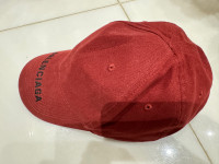 Authentic used Balenciaga baseball cap in burgundy Large 59 cm