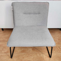 Wide seat accent chair