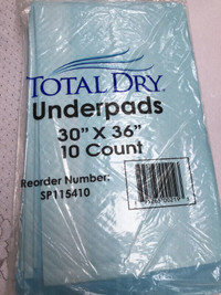 Total dry under pads à vendre (3 paquet) $10 chaque