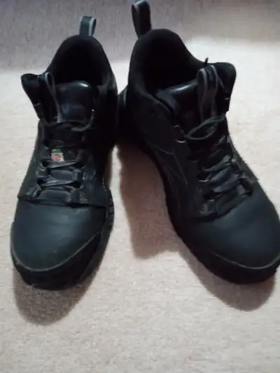 Women's safety shoes, View more