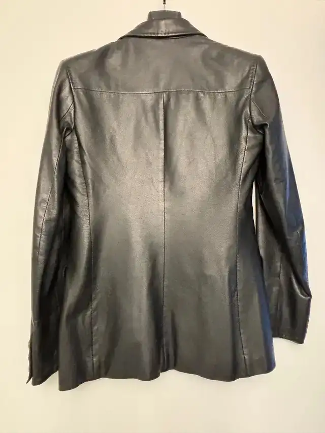 Women’s blazer / jacket in Women's - Tops & Outerwear in City of Toronto - Image 3