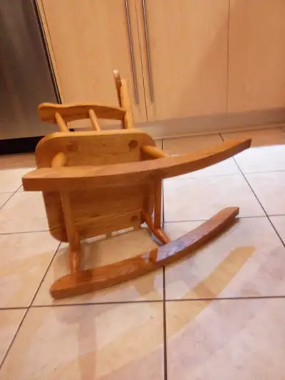 ALMOST MINT KIDS ROCKING CHAIR , View more