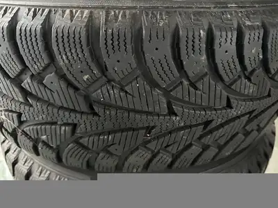 Hankook Snow tires with Aluminum rims Almost new. Size P225/60R 18 From a Mercedes GLK 250 Asking $1...