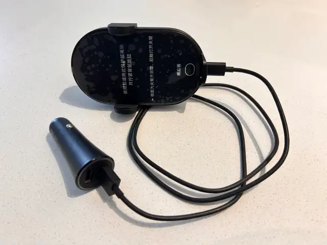 XiaoMi car phone holder + wireless charger in Cell Phone Accessories in City of Toronto - Image 2