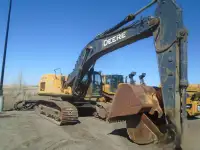 Dismantled Deere  450DLC Excavator