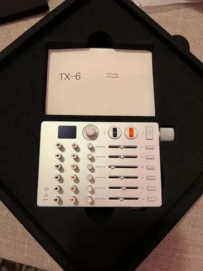 Mixeur Teenage Engineering TX-6 Mixer 6 canaux stereo 6 channels, View more