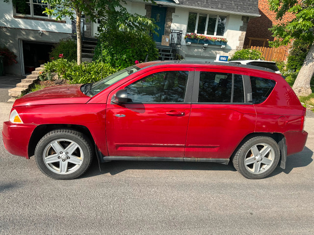 Jeep Compass 2010 North Edition dans Autos et camions  à Ville de Montréal - Image 3