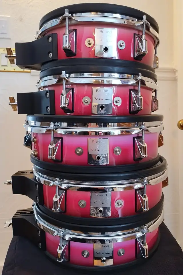 " Roland-V-Drum-Pad and Rack Kit - Or Part Out" in Drums & Percussion in Belleville - Image 7