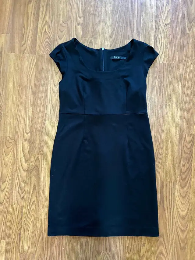 George women’s medium black dress, cap sleeves, stretchy in Women's - Dresses & Skirts in Oshawa / Durham Region - Image 2