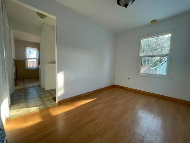 House for rent on Quinsway & Royal York63436971953667122